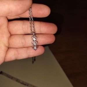 Women's necklace
